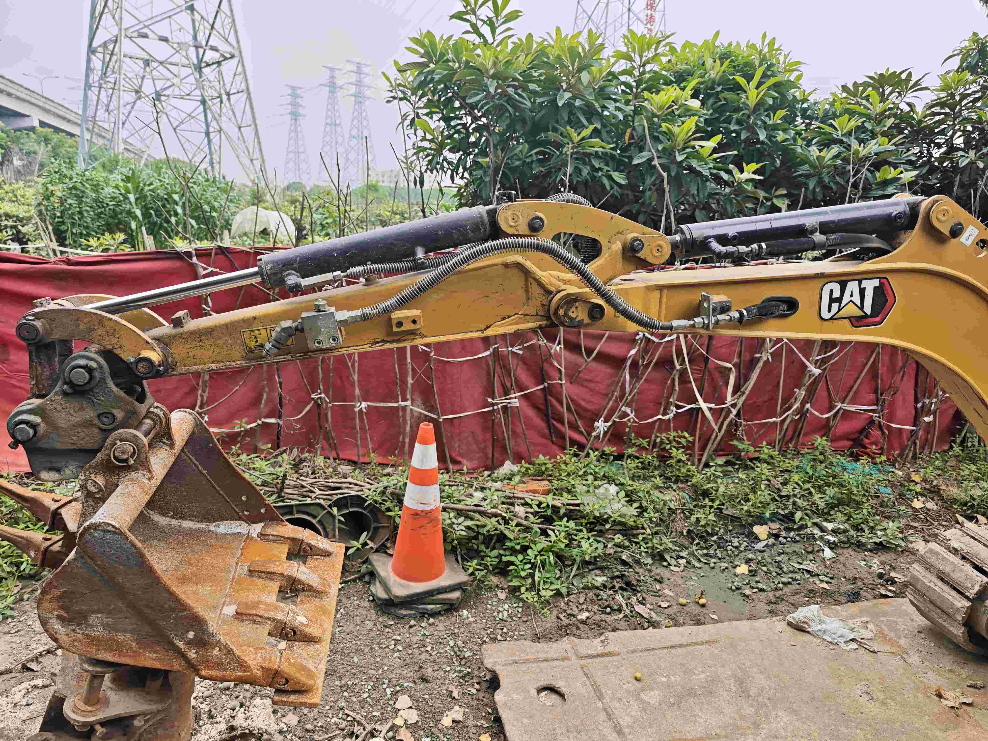 Buy Caterpillar 302CR Used Excavator / 4