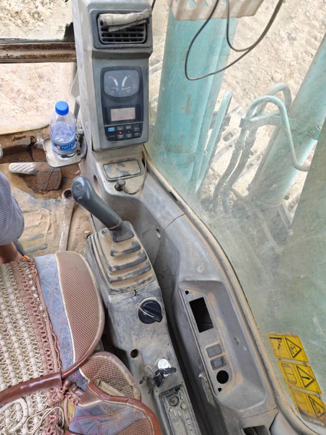 Buy Kobelco 200-8 Used Excavator / 8