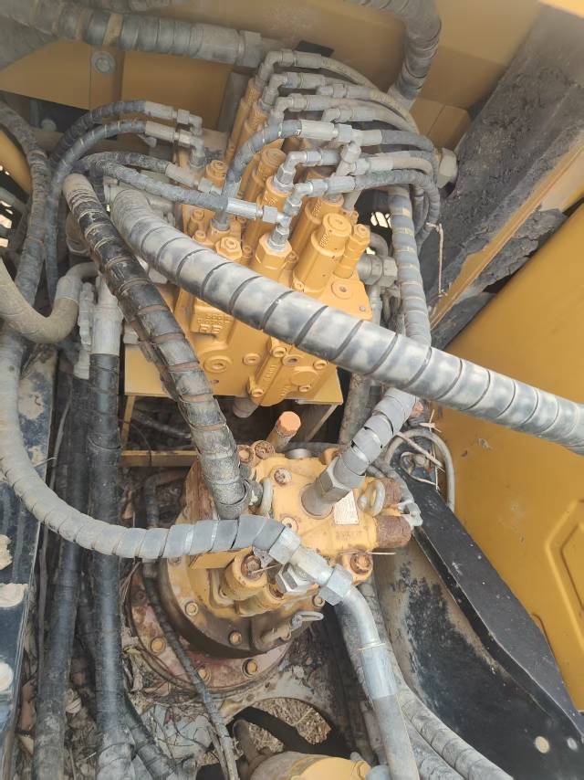 Buy Sany C135-10 Used Excavator / 2 Buy Sany C135-10 Used Excavator / 2