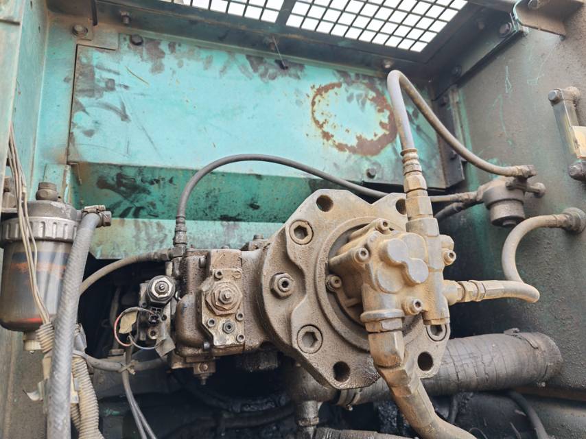Buy Kobelco 200-8 Used Excavator / 7