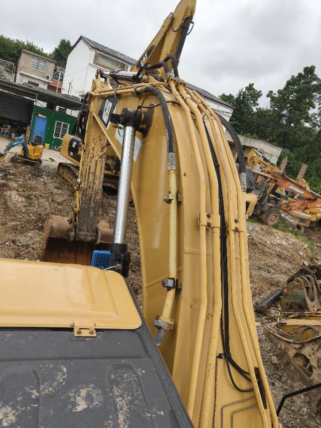 Buy Caterpillar 329E Used Excavator / 8