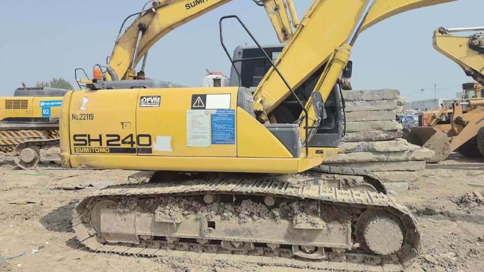 Buy Sumitomo 200A5 Used Excavator / 7