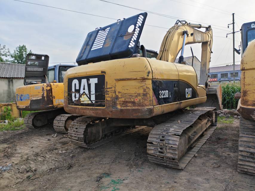 Buy Caterpillar 323D Used Excavator / 5