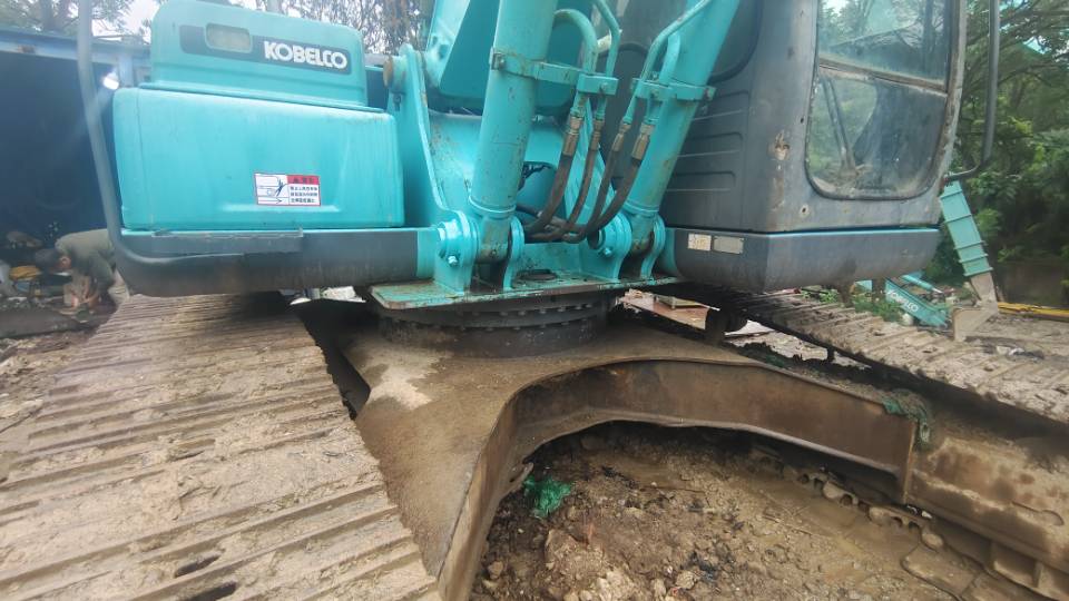 Buy Kobelco 210LC-9 Used Excavator / 9