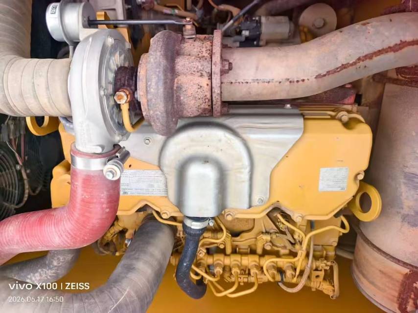 Buy Caterpillar Used Excavator / 7