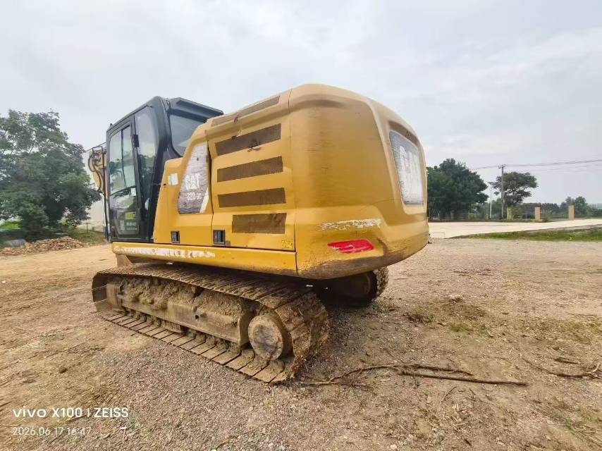 Buy Caterpillar Used Excavator / 6