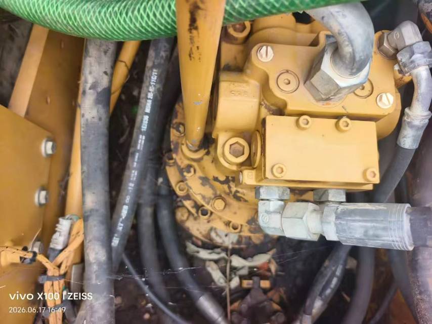 Buy Caterpillar Used Excavator / 8