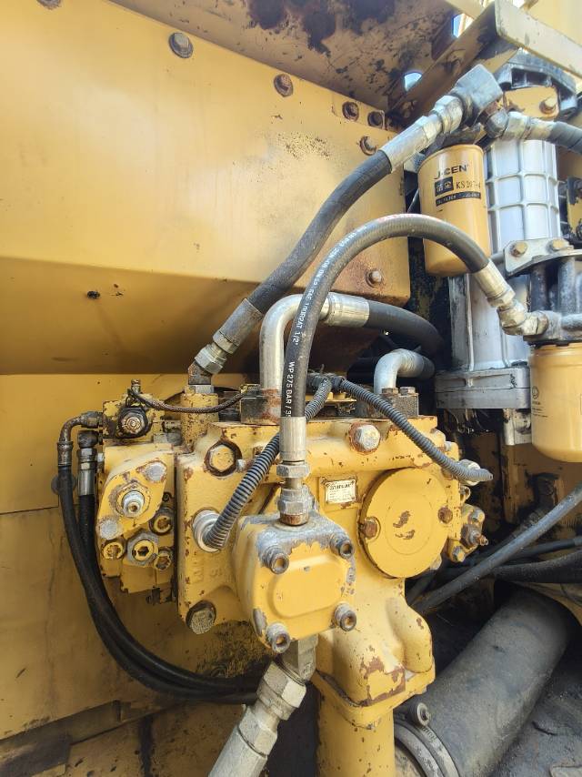 Buy Caterpillar 320C Used Excavator / 3