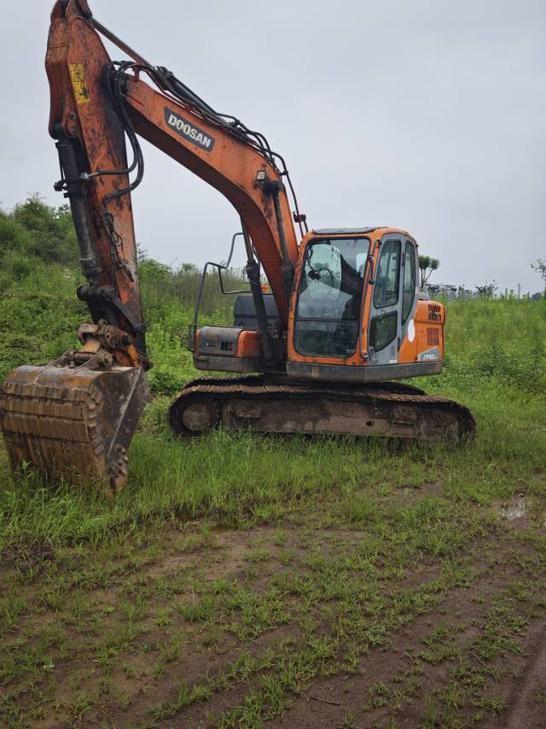 Buy Doosan 150W-7 Used Excavator / 1