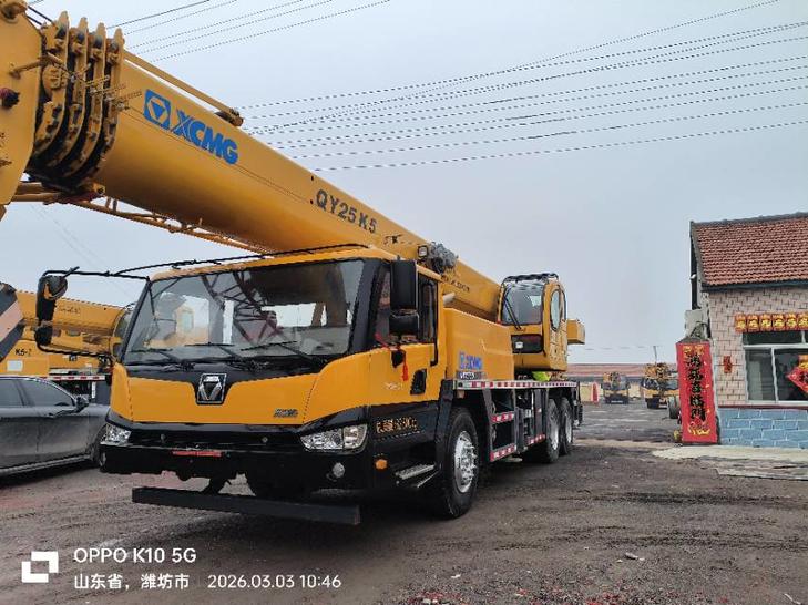 Buy XCMG QY25K5D Used Crane / 1