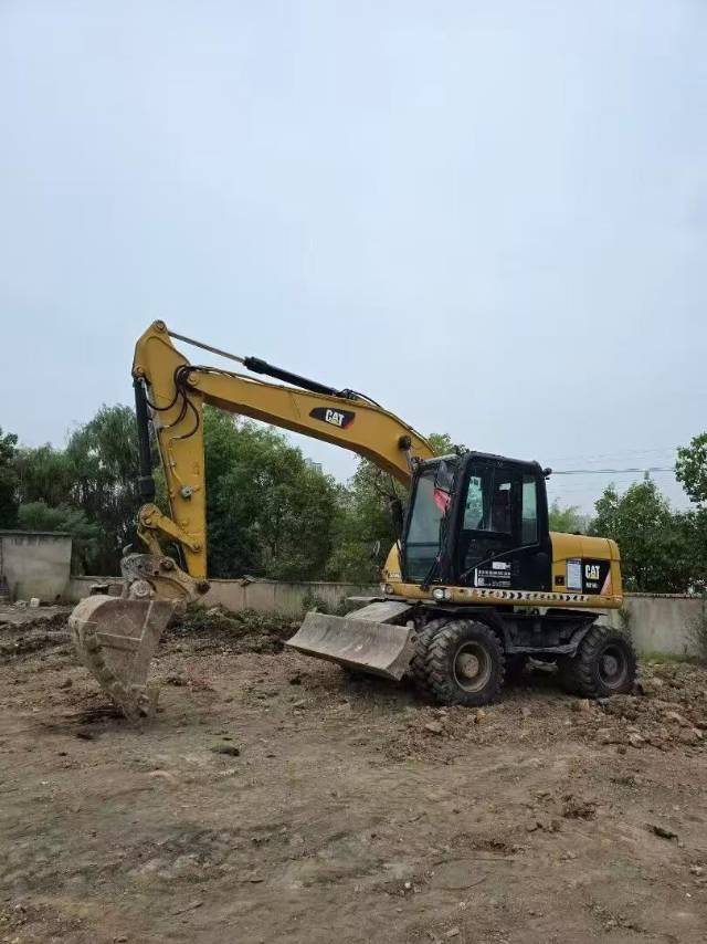 Buy Caterpillar CT18-7BS Used Excavator / 2