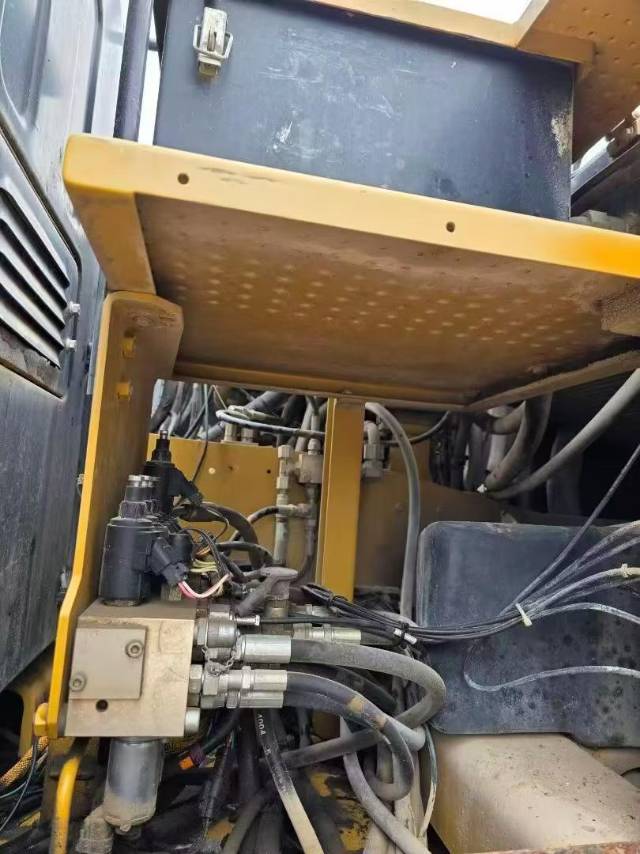 Buy Caterpillar CT18-7BS Used Excavator / 7