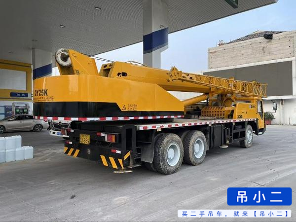 Buy XCMG QY20G Used Crane / 3