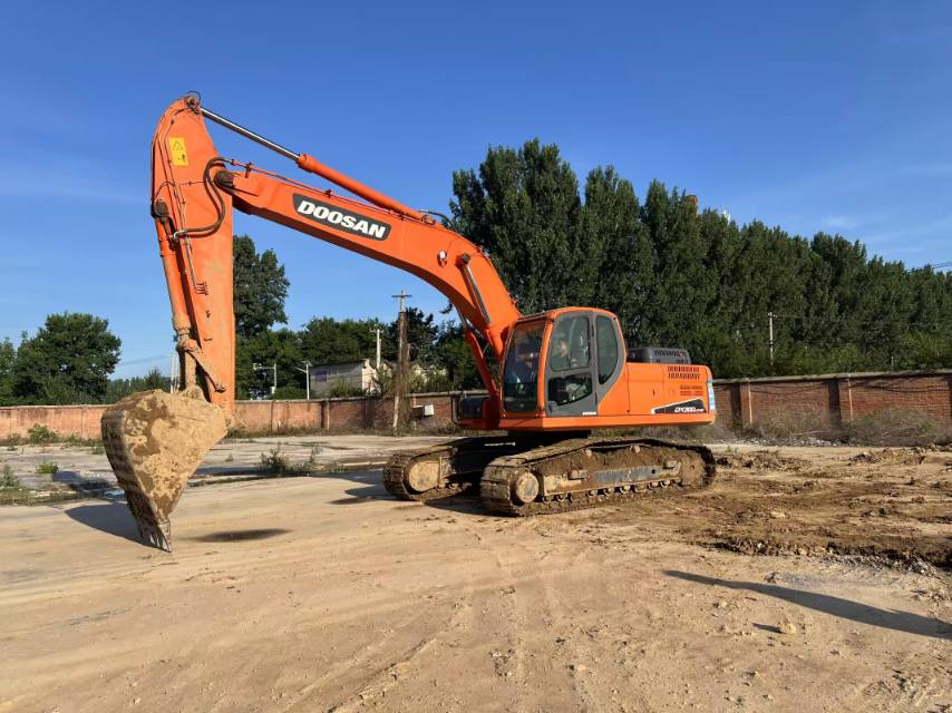 Buy Doosan DX260LC-OEM Used Excavator / 6