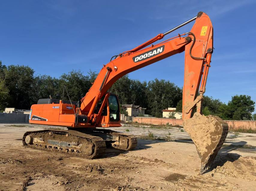 Buy Doosan DX260LC-OEM Used Excavator / 4