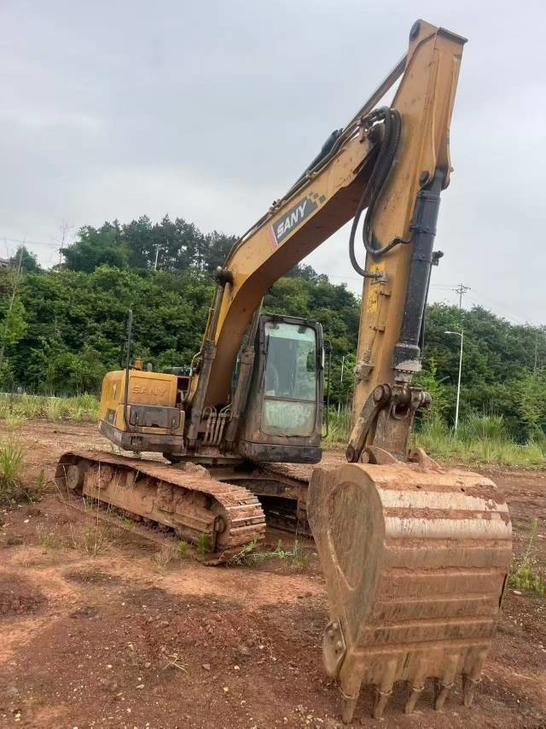 Buy Sany C135-10 Used Excavator / 1