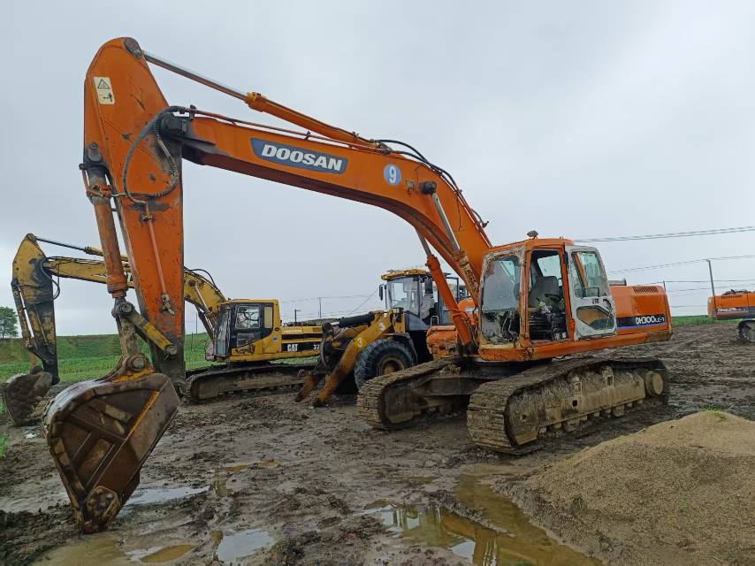 Buy Doosan 300LC-7 Used Excavator / 7