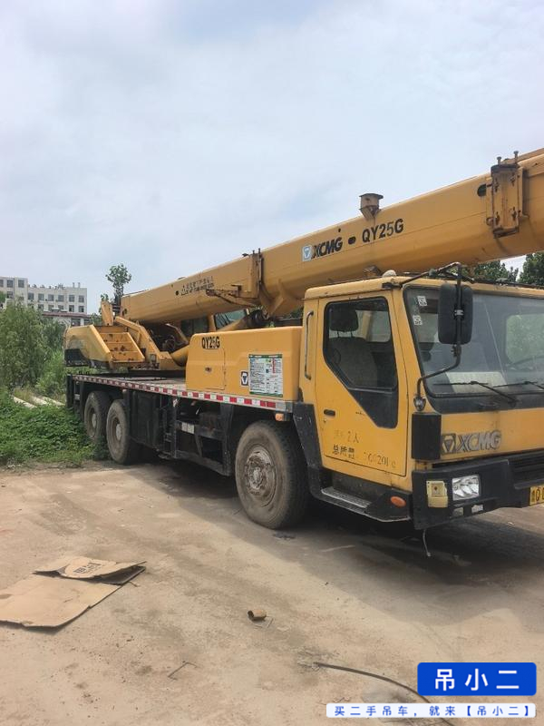Buy XCMG QY20G Used Crane / 4