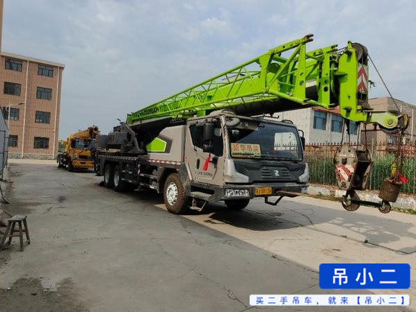 شراء رافعة Zoomlion 250v مستعملة / 2