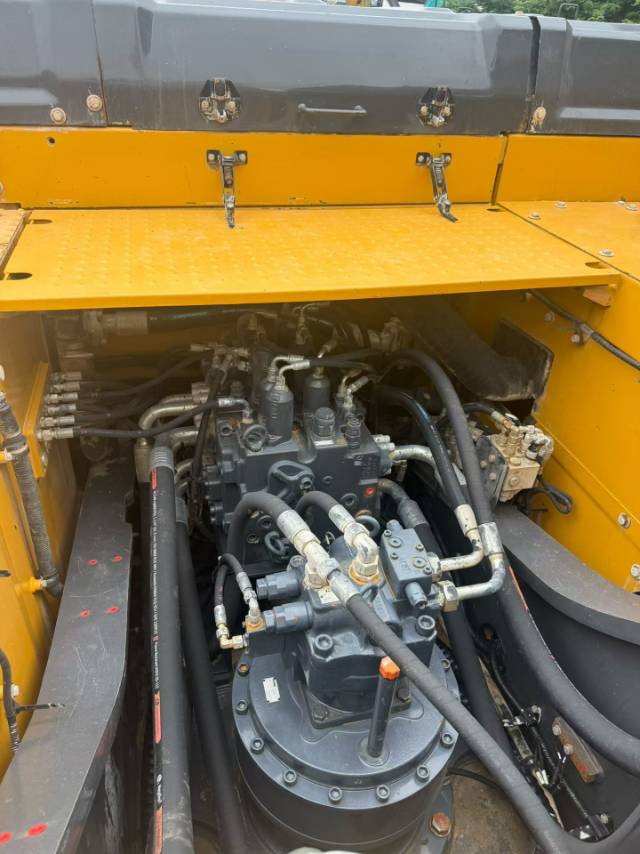 Buy XCMG XE380GK Used Excavator / 6
