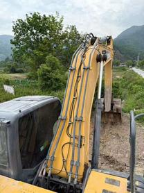 Buy XCMG XE270DK Used Excavator / 3 Buy XCMG XE270DK Used Excavator / 3
