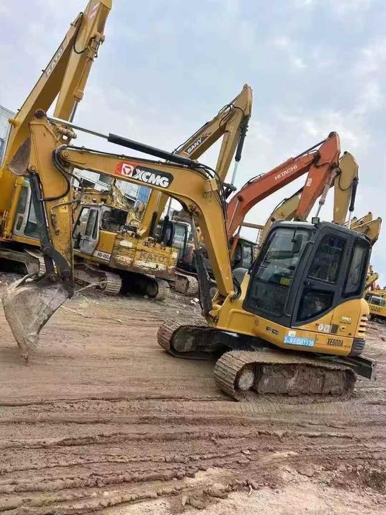 Buy XCMG 40 Used Excavator / 1