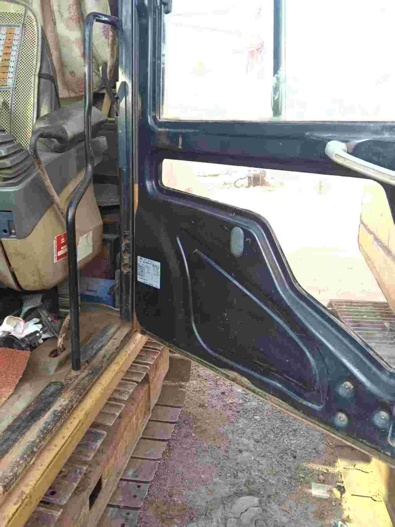 Buy Caterpillar 307E Used Excavator / 10