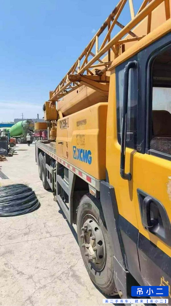 Buy XCMG 25K Used Crane / 2
