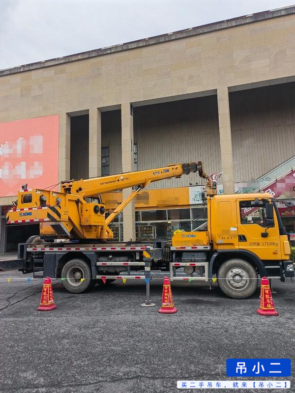Buy XCMG 12L4 Used Crane / 2