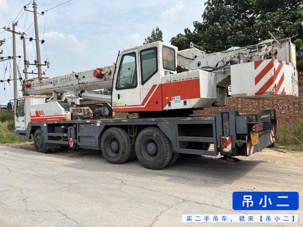 شراء رافعة Zoomlion QY25V531 مستعملة / 4