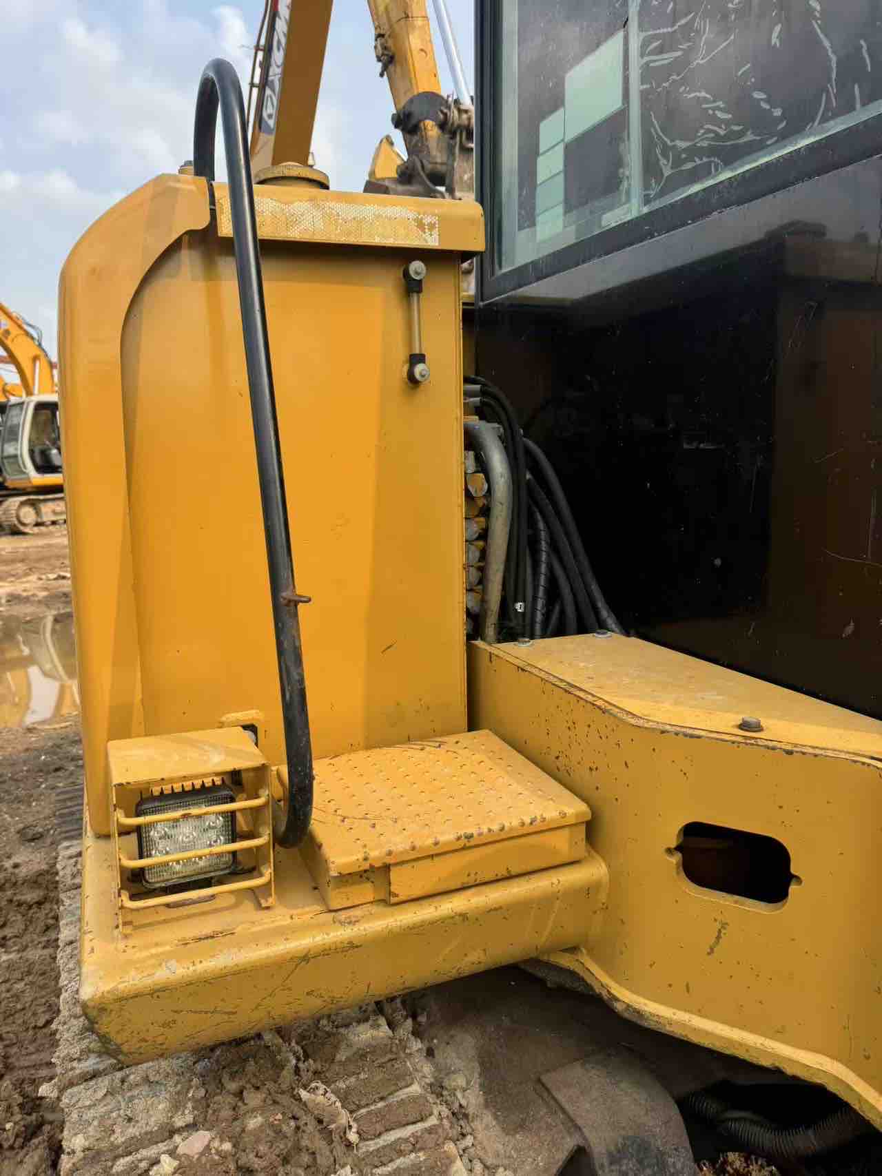 Buy Caterpillar 306E Used Excavator / 3
