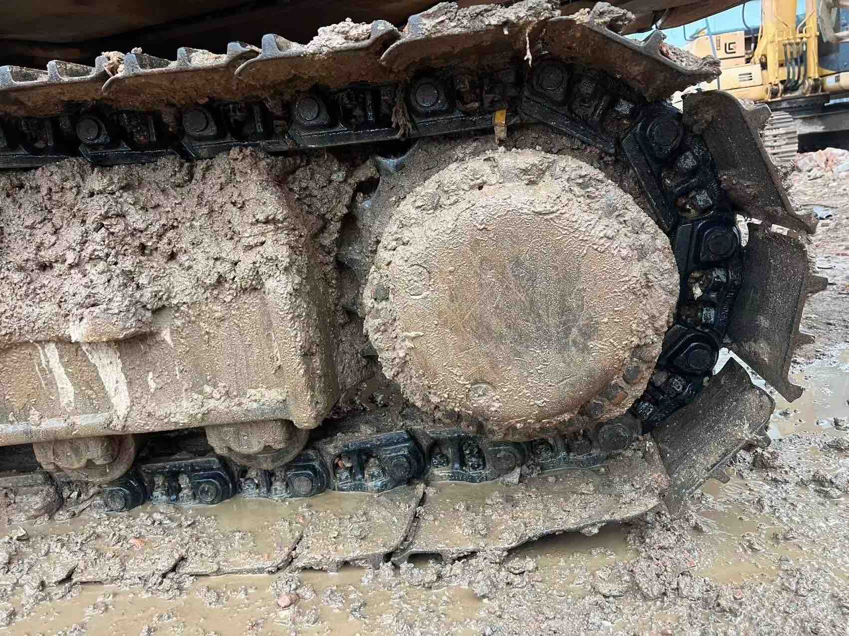 Buy Caterpillar 324D Used Excavator / 8