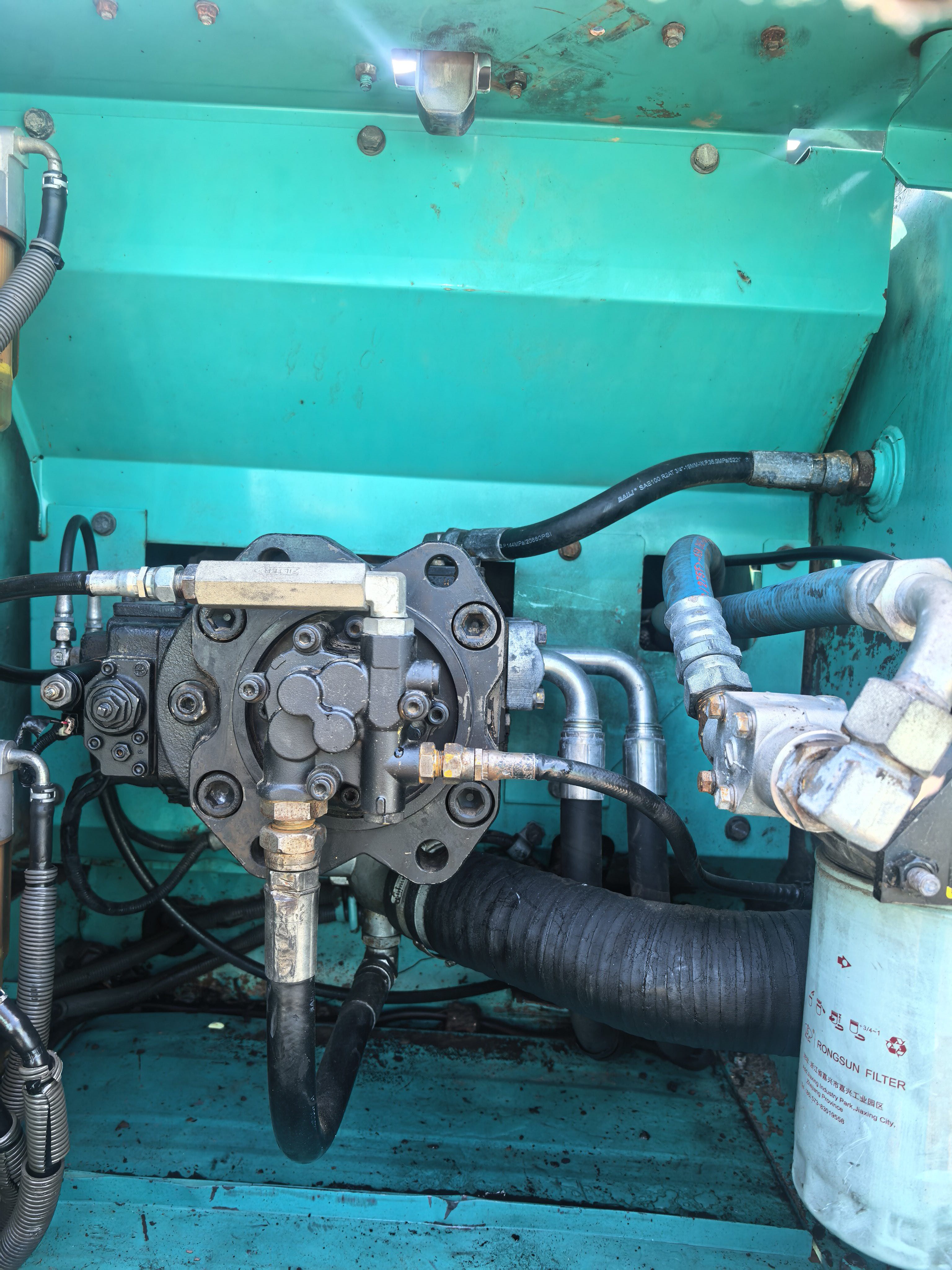 Buy Kobelco 210LC-9 Used Excavator / 5