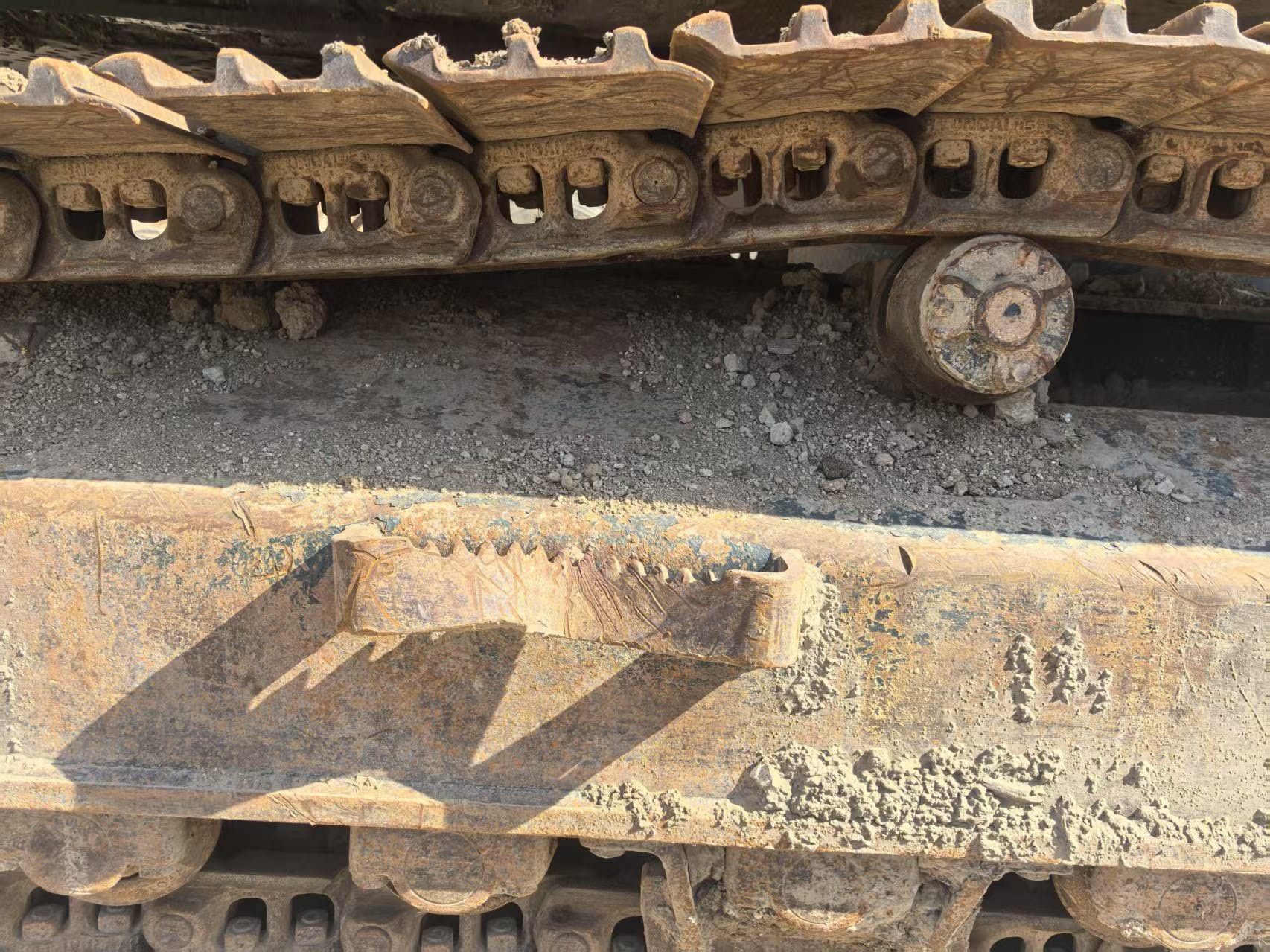 Buy Hyundai 225LC-9T Used Excavator / 4
