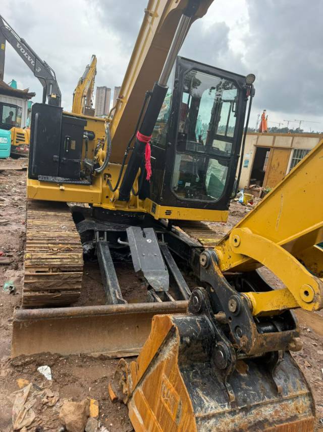 Buy Caterpillar 307D Used Excavator / 5