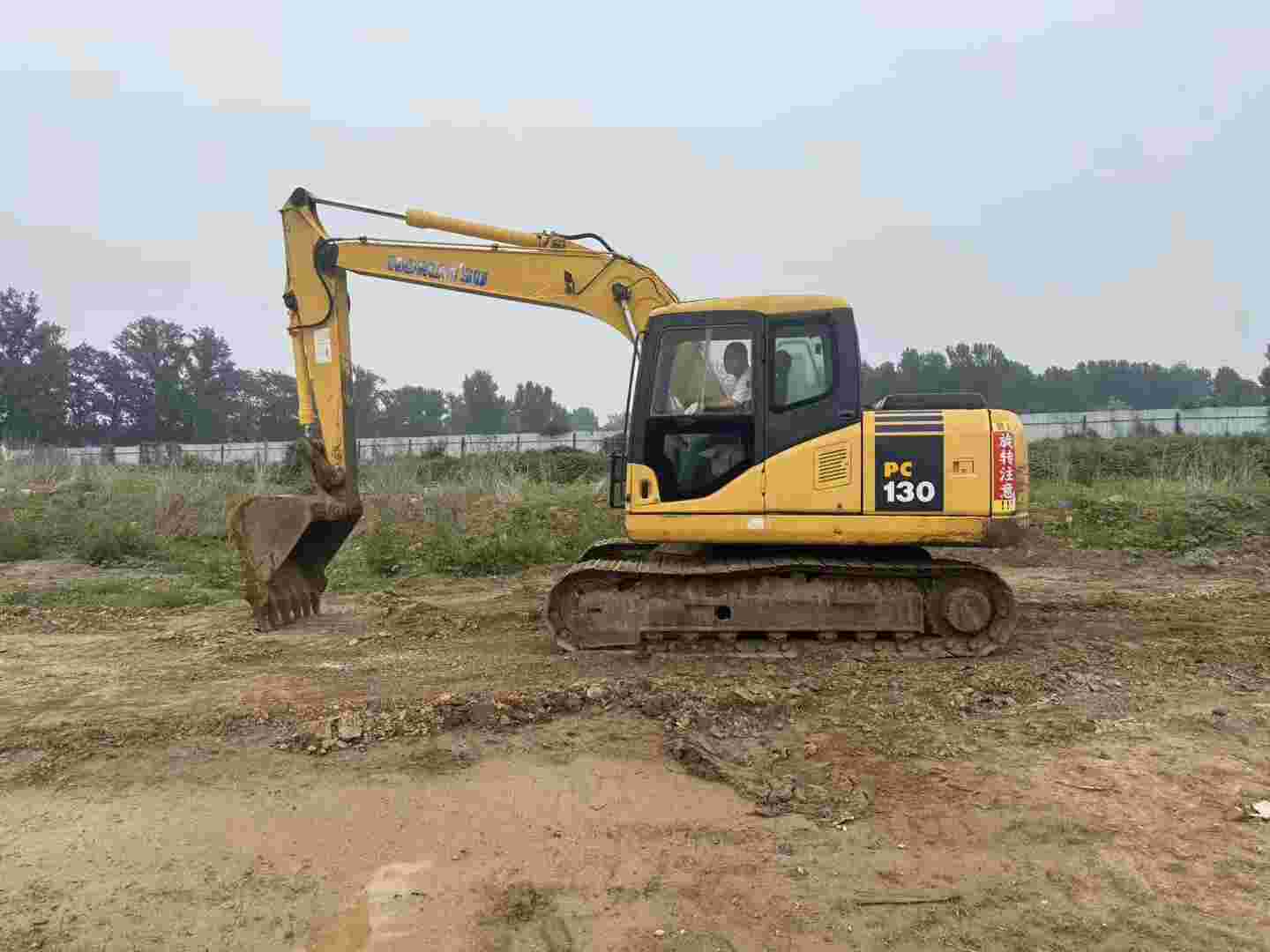 Buy Komatsu PC130-7 Used Excavator / 6