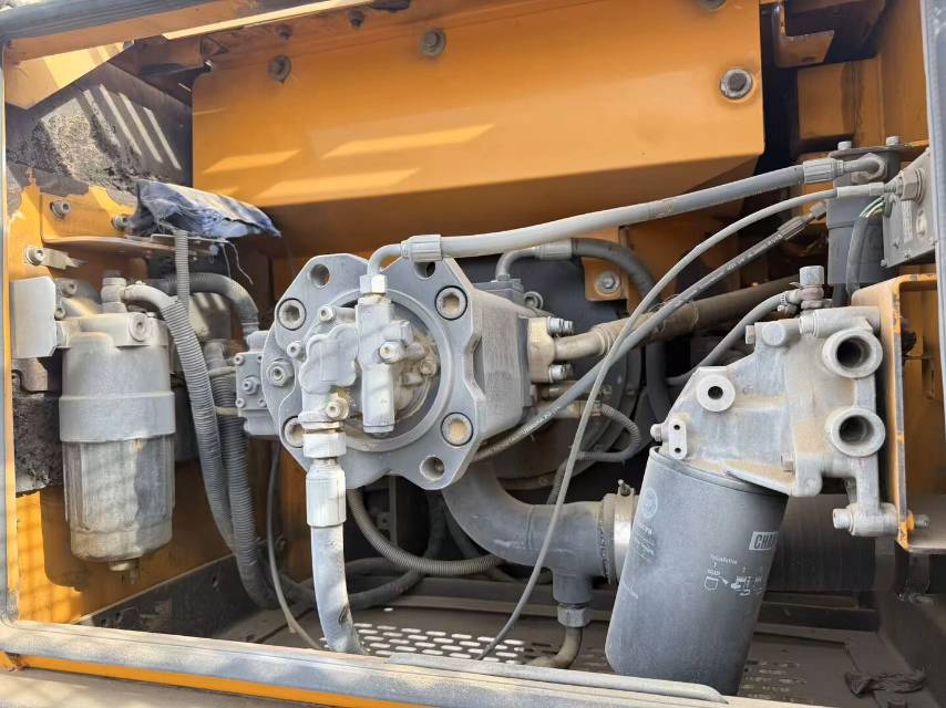 Buy Sany 205C-8 Used Excavator / 8