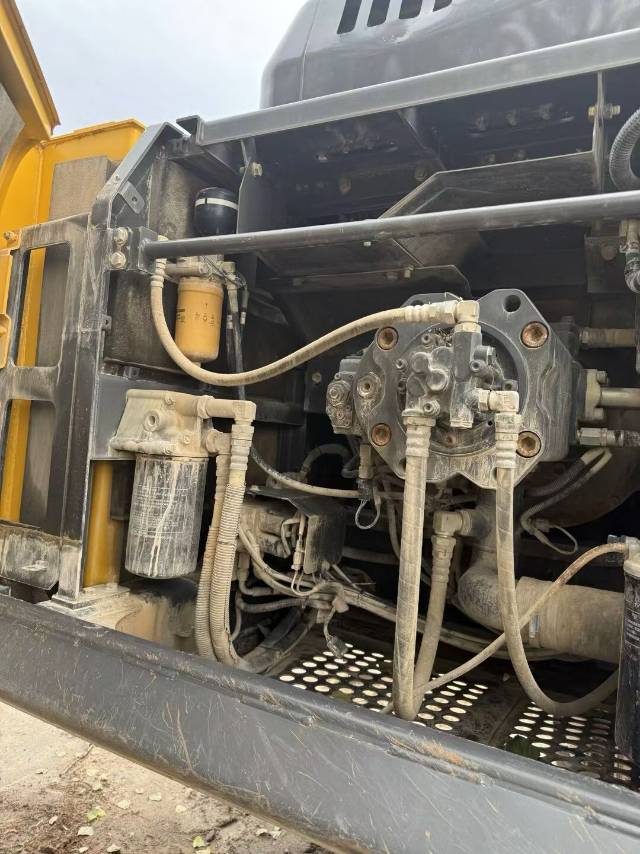 Buy Sumitomo 60 Used Excavator / 4