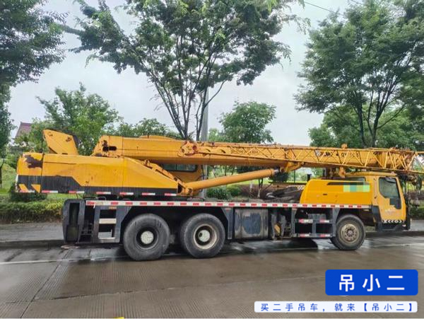 Buy XCMG QY20G Used Crane / 2