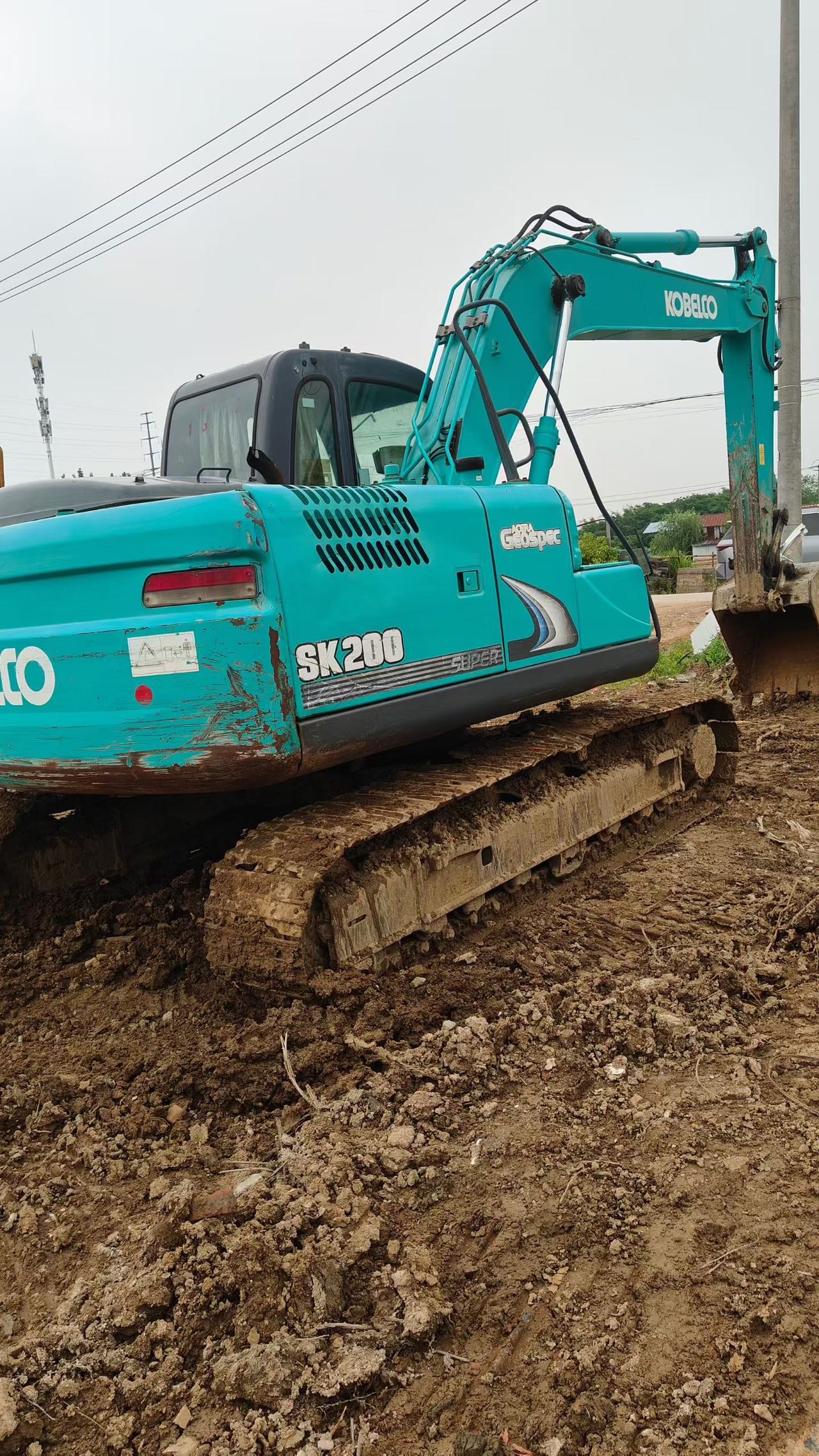 Buy Kobelco SK140 Used Excavator / 3