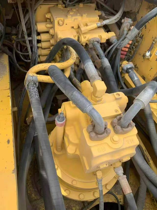 Buy Komatsu PC300-7 Used Excavator / 7