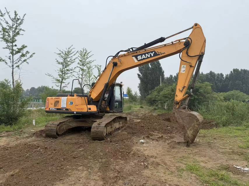 Buy Sany 225C-8 Used Excavator / 2