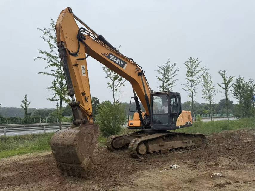 Buy Sany 225C-8 Used Excavator / 3