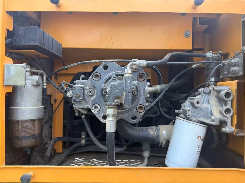 Buy Sany 225C-8 Used Excavator / 9