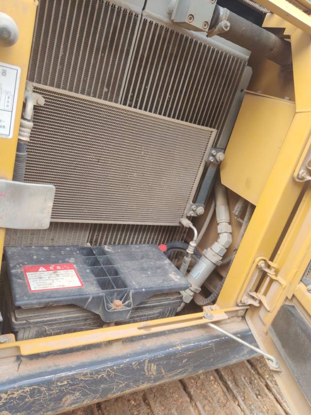 Buy XCMG XE75DA Used Excavator / 8