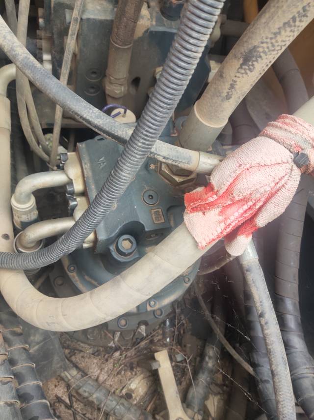 Buy Hyundai 225LC-9T Used Excavator / 6