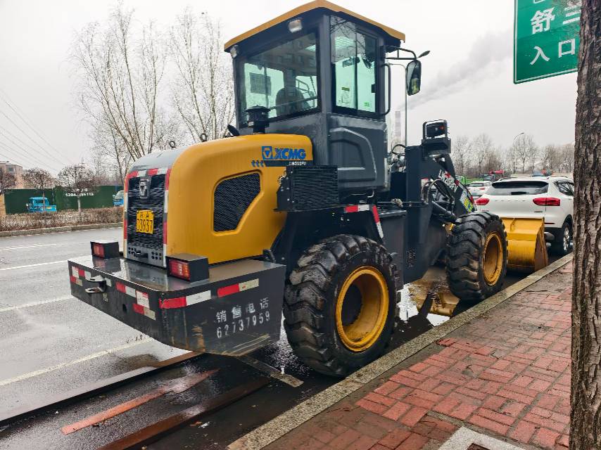 Buy XCMG GR200 Used Loader / 8