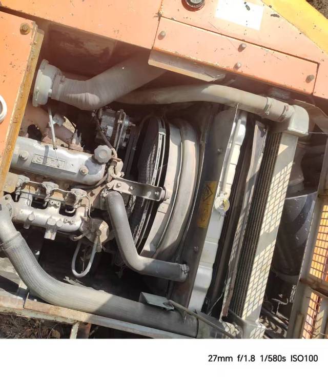 Buy Hitachi Used Excavator / 3