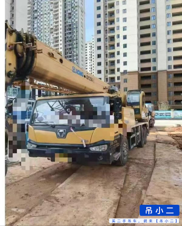 Buy XCMG 25k Used Crane / 2