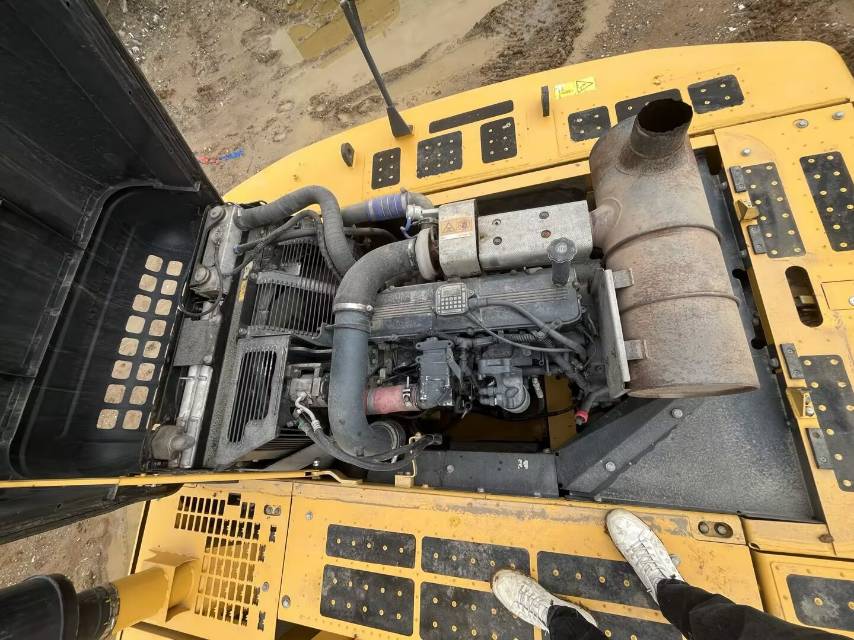 Buy Komatsu PC360-8M0 Used Excavator / 9